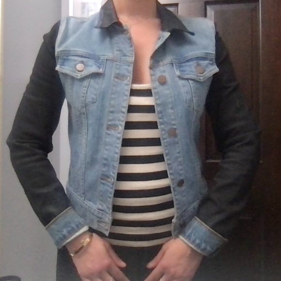 J BRAND BOWIE TWO-TONE DENIM JACKET, SIZE SMALL, BLACK/BLUE COLOR-BLOCK … - Picture 9 of 9